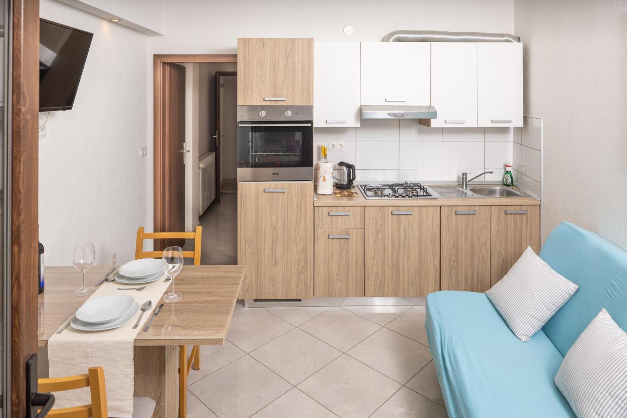 Apartments Damjanic Jerko Vrboska Exterior foto